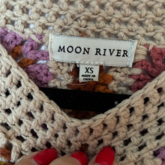 XS moon river crochet sweater worn twice - Picture 3 of 3